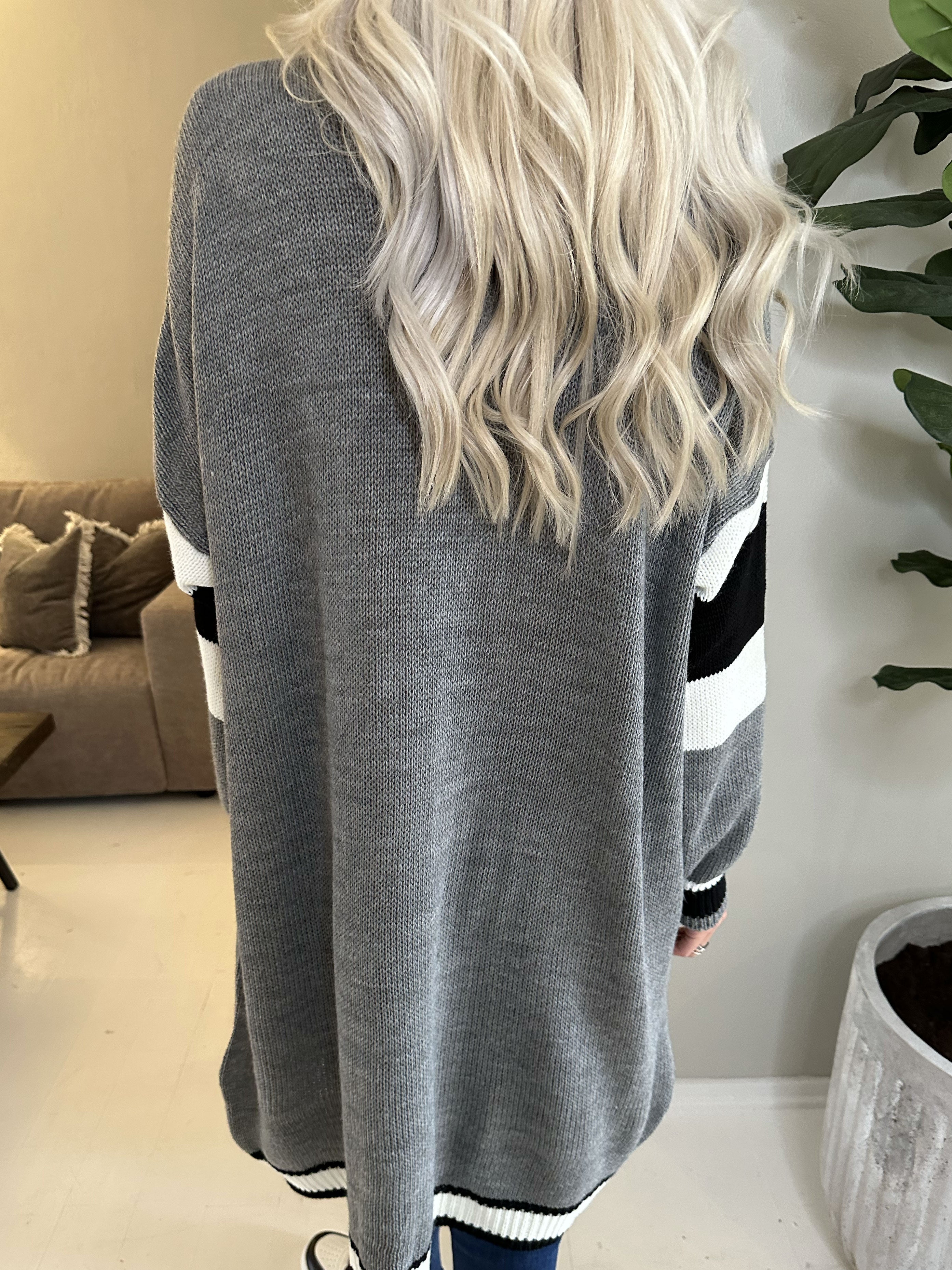 Elvira - Flerfärgad plus size stickad klänning med tryck